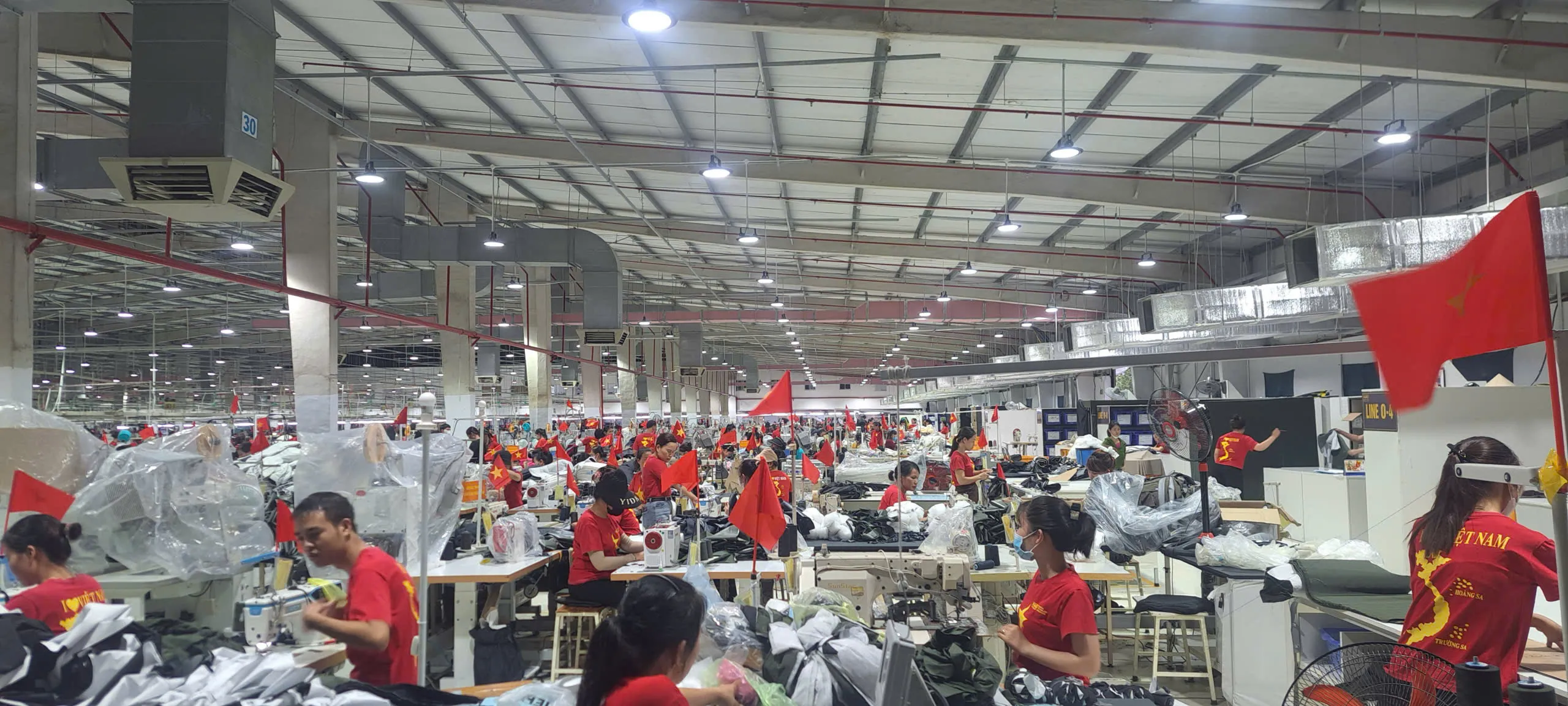Dự án Foxconn Bắc Giang tại KCN Quang Châu, huyện Việt Yên, tỉnh Bắc Giang do Soho Lighting lắp đặt Dự án Foxconn Bắc Giang tại KCN Quang Châu, huyện Việt Yên, tỉnh Bắc Giang do Soho Lighting lắp đặt