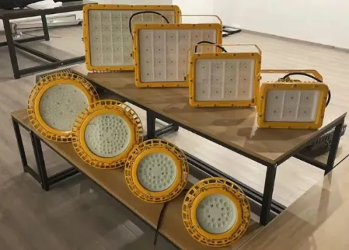 Đèn chiếu sáng hầm mỏ của SOHO Lighting